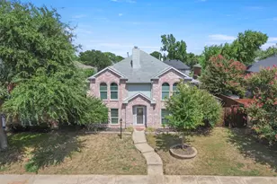 1428 Creekview Dr, Lewisville, TX 75067 - Photo 2