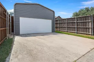 1428 Creekview Dr, Lewisville, TX 75067 - Photo 22