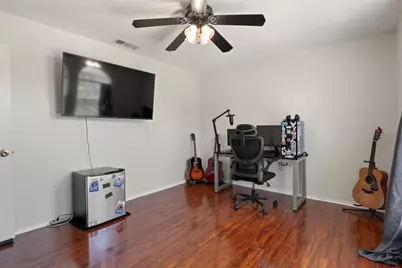 1428 Creekview Drive, Lewisville, TX 75067 - Photo 14