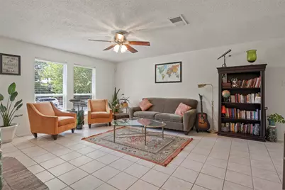 1428 Creekview Drive, Lewisville, TX 75067 - Photo 2