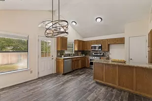 10209 Cool Spring Dr, Fort Worth, TX 76108 - Photo 4