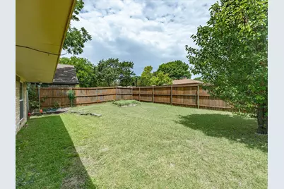 1327 Big Stone Gap Road, Duncanville, TX 75137 - Photo 32