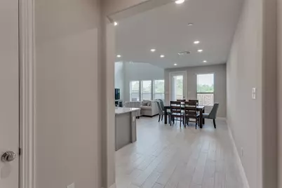509 Hutchinson Lane, Lewisville, TX 75077 - Photo 4