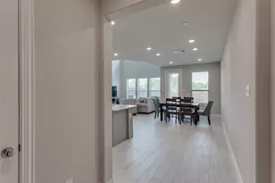 509 Hutchinson Ln, Lewisville, TX 75077 - Photo 4