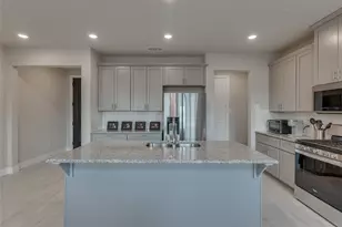 509 Hutchinson Ln, Lewisville, TX 75077 - Photo 8