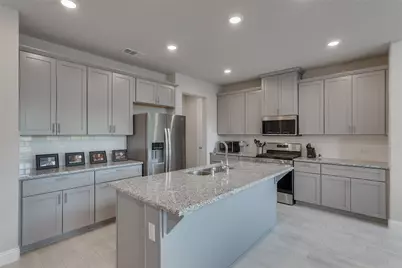 509 Hutchinson Lane, Lewisville, TX 75077 - Photo 6