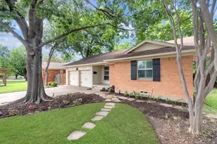1815 Oates Dr, Dallas, TX 75228 - Photo 2