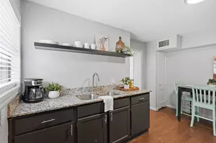 610 Winston St, Dallas, TX 75208 - Photo 10