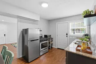 610 Winston St, Dallas, TX 75208 - Photo 8