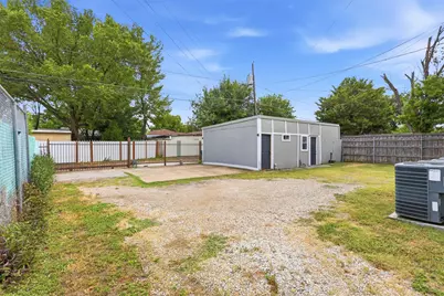 610 Winston Street, Dallas, TX 75208 - Photo 16