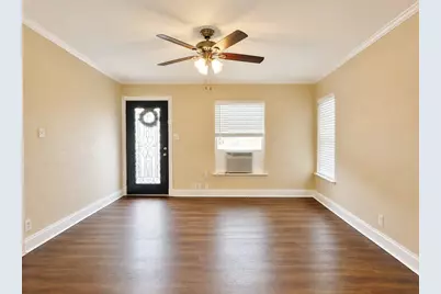 4236 Comanche Street, Fort Worth, TX 76119 - Photo 2