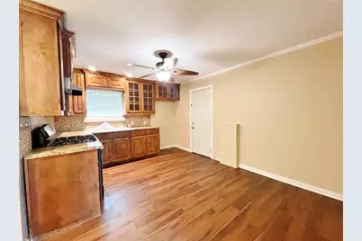 4236 Comanche Street, Fort Worth, TX 76119 - Photo 4