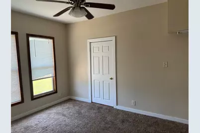 323 E Lloyd Street, Krum, TX 76249 - Photo 8