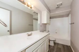 4422 Cinnabar Dr, Dallas, TX 75227 - Photo 18