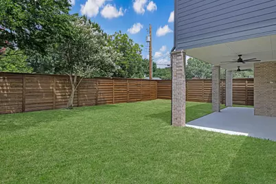 9621 Lanward Drive, Dallas, TX 75238 - Photo 32