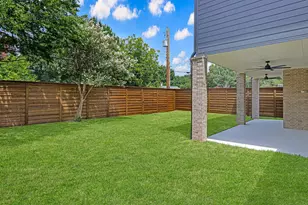 9621 Lanward Dr, Dallas, TX 75238 - Photo 30