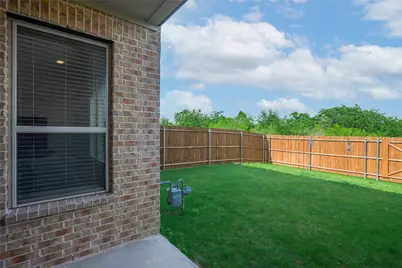 509 Hutchinson Lane, Lewisville, TX 75077 - Photo 34