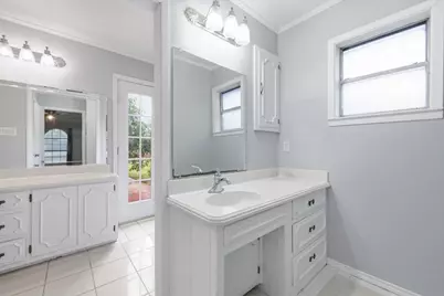 612 W Highland Street, West, TX 76691 - Photo 12