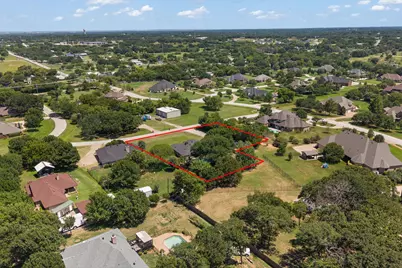 7500 Parker Drive E, Burleson, TX 76028 - Photo 2