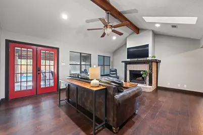 7500 Parker Drive E, Burleson, TX 76028 - Photo 10