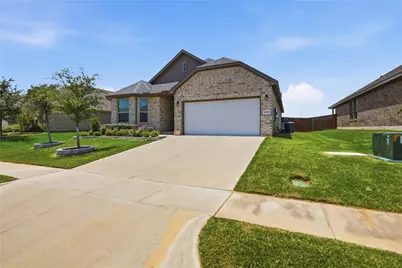 1500 Seabiscuit Drive, Granbury, TX 76049 - Photo 2