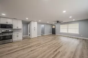 917 E Jessamine St, Fort Worth, TX 76104 - Photo 14