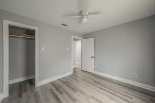 917 E Jessamine St, Fort Worth, TX 76104 - Photo 28