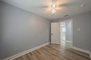 917 E Jessamine St, Fort Worth, TX 76104 - Photo 24