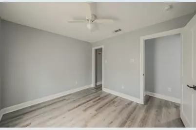 917 E Jessamine Street, Fort Worth, TX 76104 - Photo 24