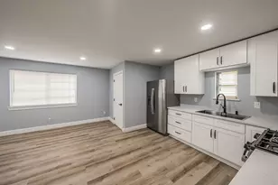 917 E Jessamine St, Fort Worth, TX 76104 - Photo 16