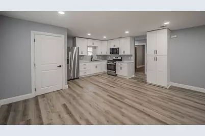 917 E Jessamine Street, Fort Worth, TX 76104 - Photo 10