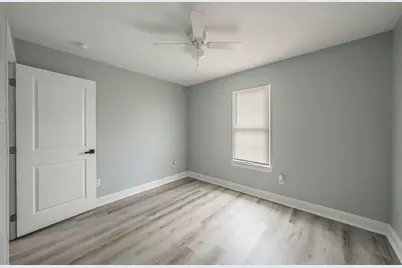 917 E Jessamine Street, Fort Worth, TX 76104 - Photo 26