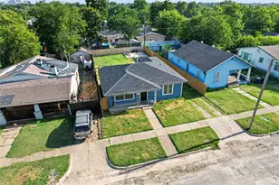 917 E Jessamine St, Fort Worth, TX 76104 - Photo 1