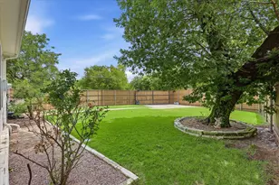 1136 Woodlawn Ave, Dallas, TX 75208 - Photo 34