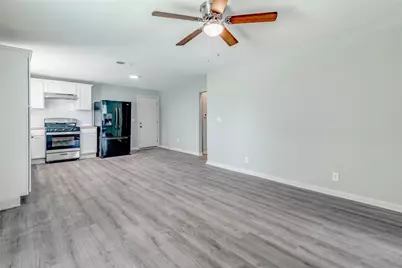 1203 E King Street, Sherman, TX 75090 - Photo 8