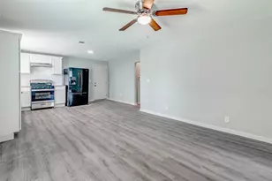 1203 E King St, Sherman, TX 75090 - Photo 8