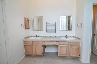 2100 Newport Drive, Flower Mound, TX 75028 - Photo 20