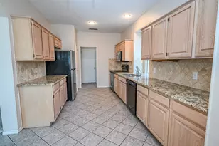 2100 Newport Dr, Flower Mound, TX 75028 - Photo 14