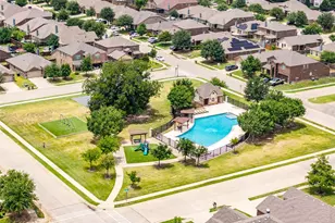 961 Roundup St, Cross Roads, TX 76227 - Photo 32