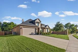 3200 Tail Water Dr, Mansfield, TX 76063 - Photo 2