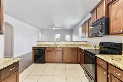 6041 Spring Ranch Drive, Fort Worth, TX 76179 - Photo 6