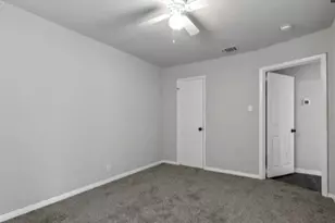 122 Ramsey Ave, Cleburne, TX 76031 - Photo 14