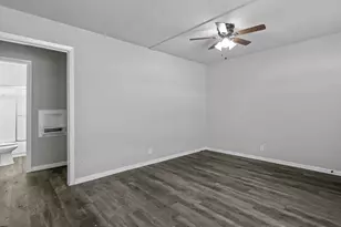 122 Ramsey Ave, Cleburne, TX 76031 - Photo 10