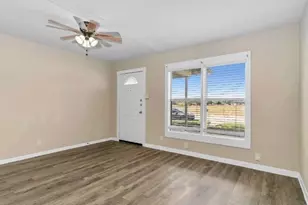 122 Ramsey Ave, Cleburne, TX 76031 - Photo 22
