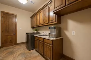124 True Grit Ct, Weatherford, TX 76088 - Photo 12