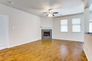 616 Crystal Falls Dr, McKinney, TX 75071 - Photo 6