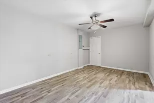 981 Chateau Valee Cir, Bedford, TX 76022 - Photo 12