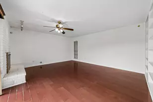 10239 Green Ash Rd, Dallas, TX 75243 - Photo 16