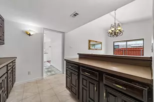 10239 Green Ash Rd, Dallas, TX 75243 - Photo 10