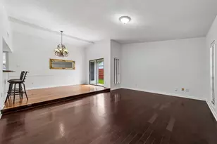 10239 Green Ash Rd, Dallas, TX 75243 - Photo 4